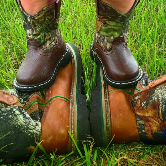 Meet the posh user, Julie - Picture 3 of 6